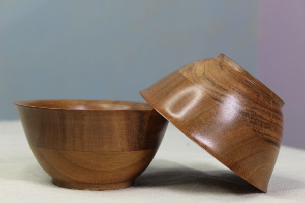 SET OF 3 SERVING BOWL BROWN | WOODEN BOWL | KITCHEN APPLIANCES | SERVING BOWL | MANGIFERA INDICA SERVING BOWL | KRIMADH PRODUCTS | KITCHEN APPLIANCES